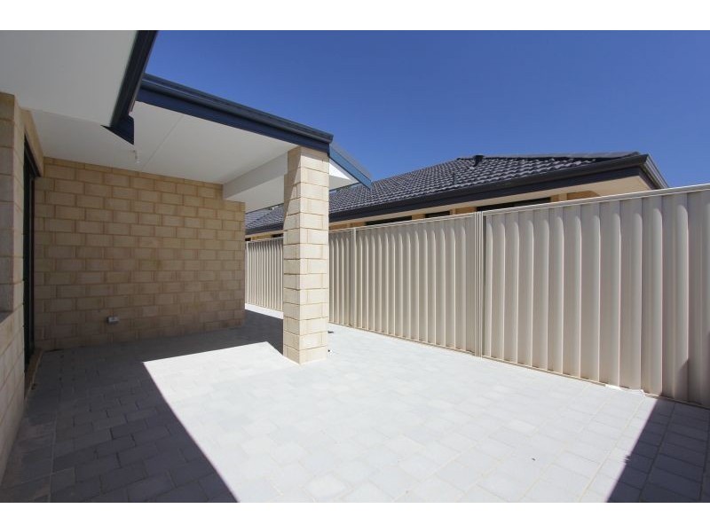 10 Scarpview Road, East Cannington WA 6107