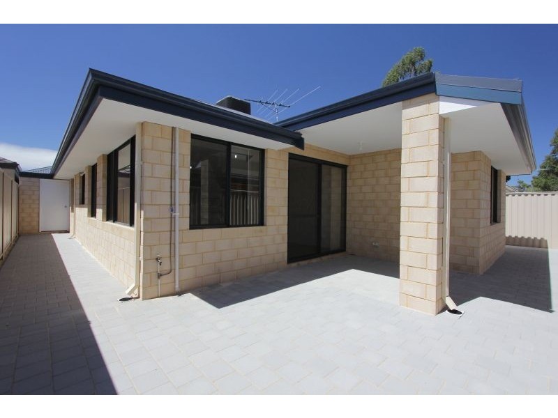 10 Scarpview Road, East Cannington WA 6107