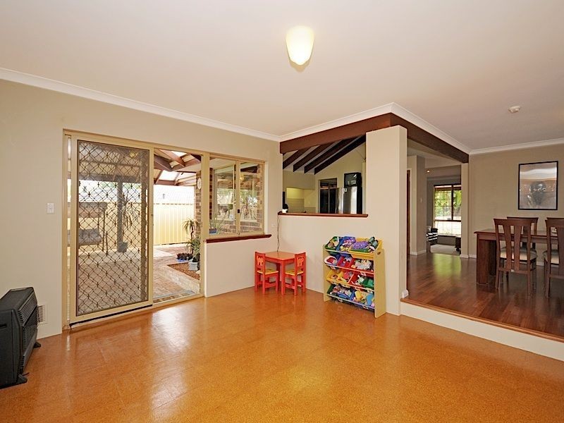 6 Wyss Lane, North Lake WA 6163