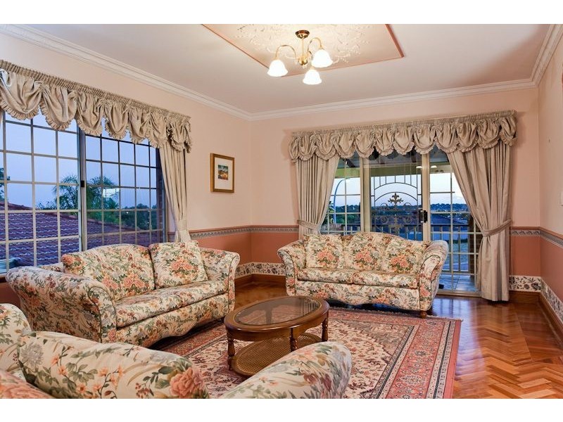 9 Wheare Court, Winthrop WA 6150