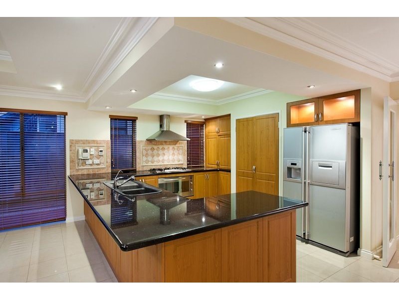 9 Zenith Street, Shelley WA 6148