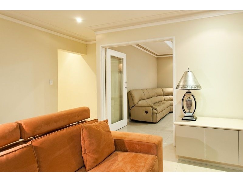 9 Zenith Street, Shelley WA 6148