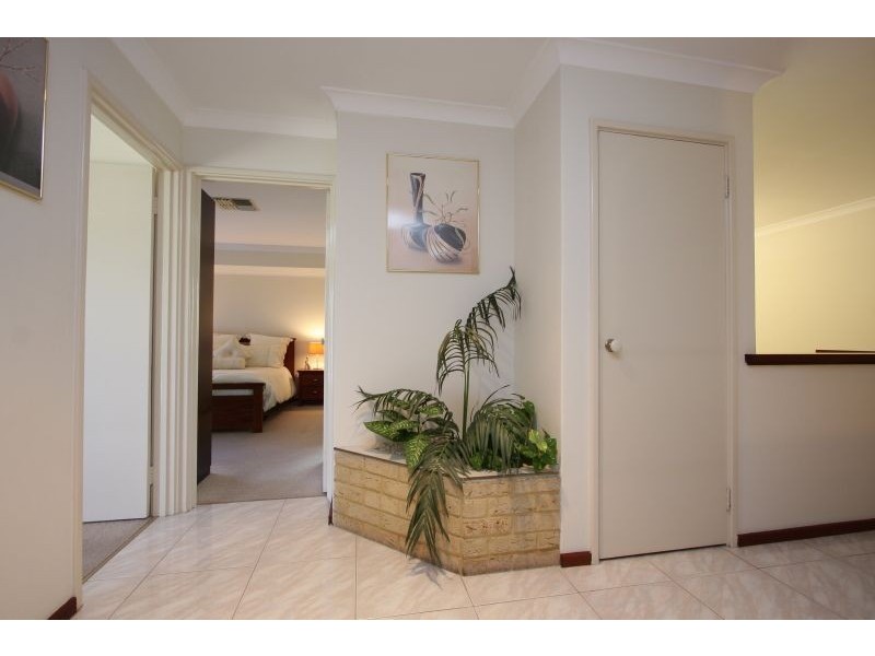 6 Cooper Ridge, Winthrop WA 6150