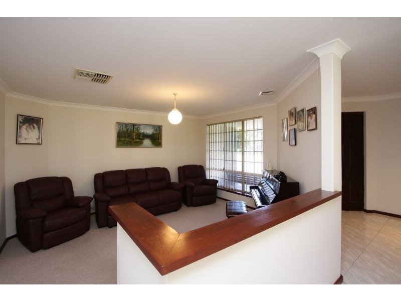 6 Cooper Ridge, Winthrop WA 6150