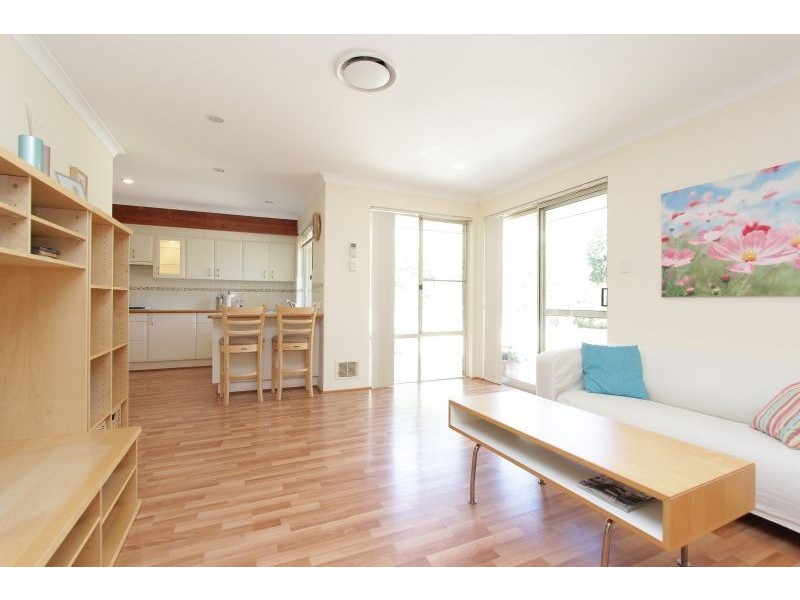 4 Hackett Pass, Winthrop WA 6150