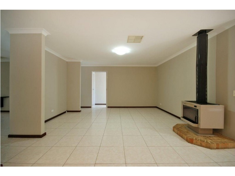 44 Freedman Way, Winthrop WA 6150