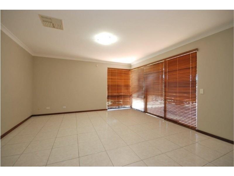 44 Freedman Way, Winthrop WA 6150
