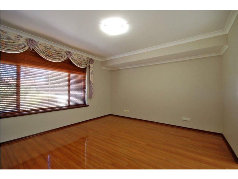 44 Freedman Way, Winthrop WA 6150