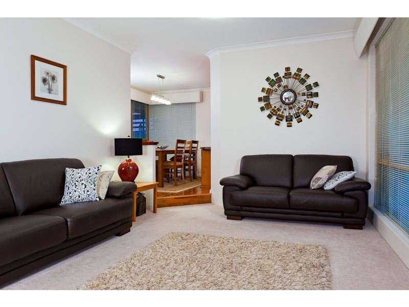 4 Yeldon Tor, Winthrop WA 6150