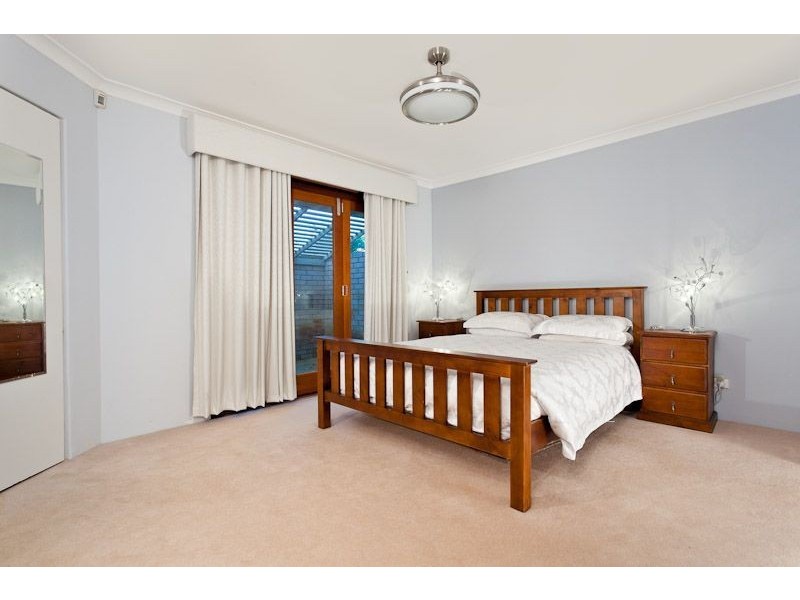 4 Yeldon Tor, Winthrop WA 6150