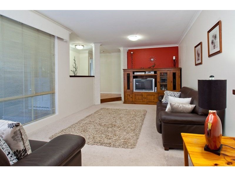 4 Yeldon Tor, Winthrop WA 6150