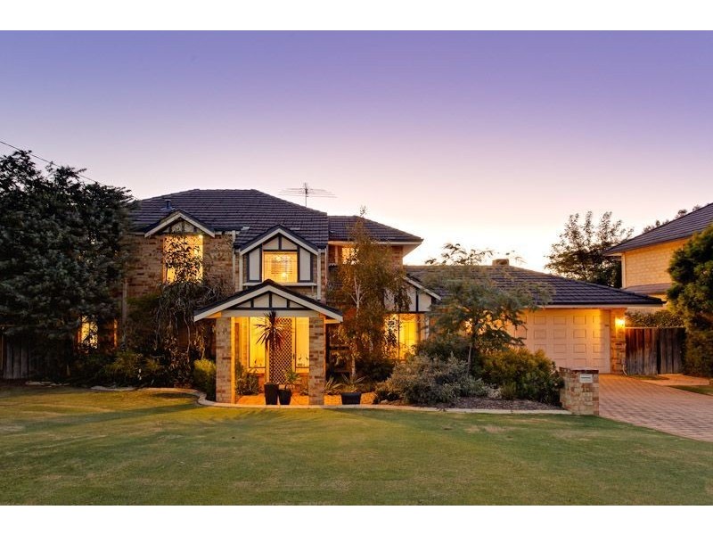 19 Barnard Street, Alfred Cove WA 6154