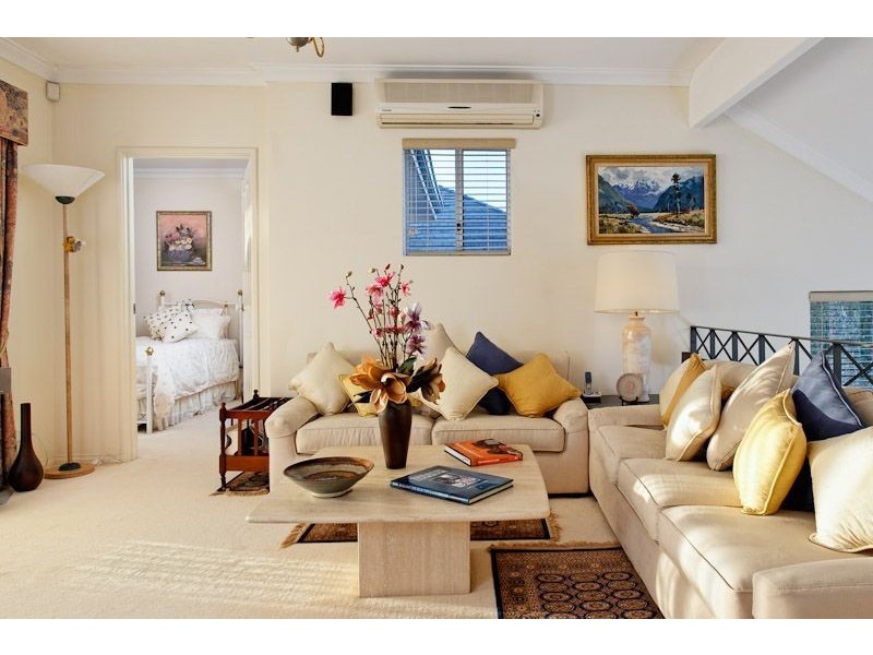 19 Barnard Street, Alfred Cove WA 6154