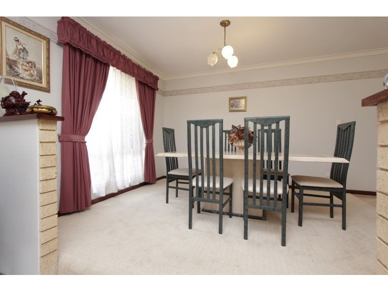 28 Jackson Avenue, Winthrop WA 6150