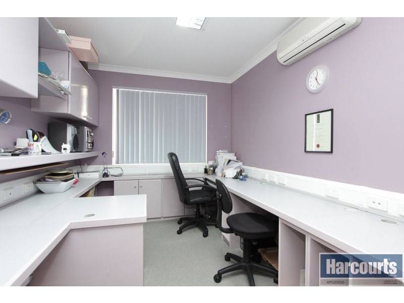 2 Longleat Street, Canning Vale WA 6155