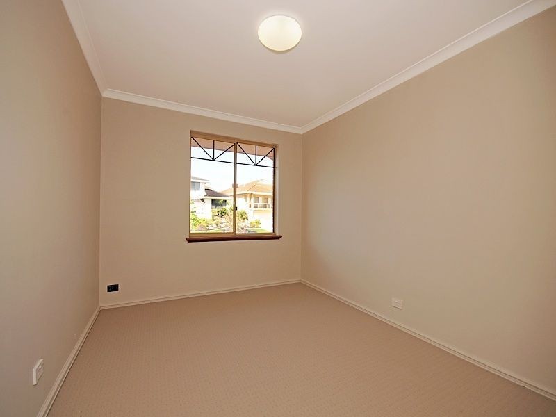 7 Rossiter Way, Winthrop WA 6150