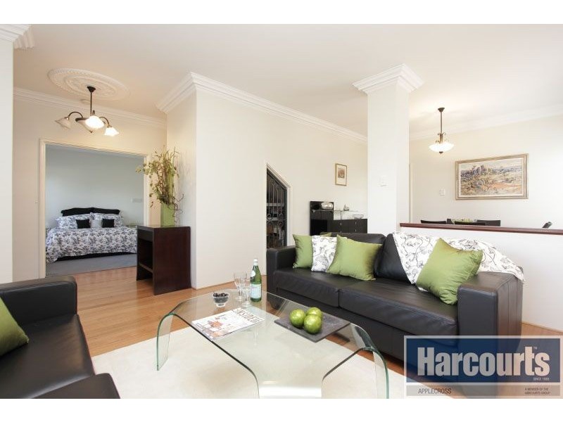 8 Hesford Avenue, Mount Pleasant WA 6153