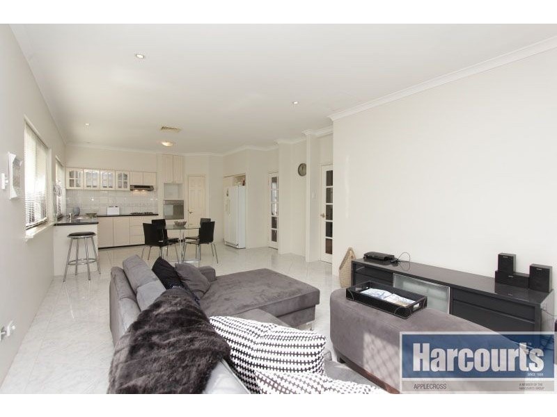 8 Hesford Avenue, Mount Pleasant WA 6153