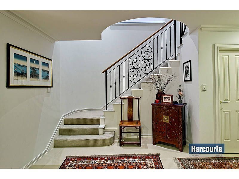 34 Whitfeld Terrace, Winthrop WA 6150