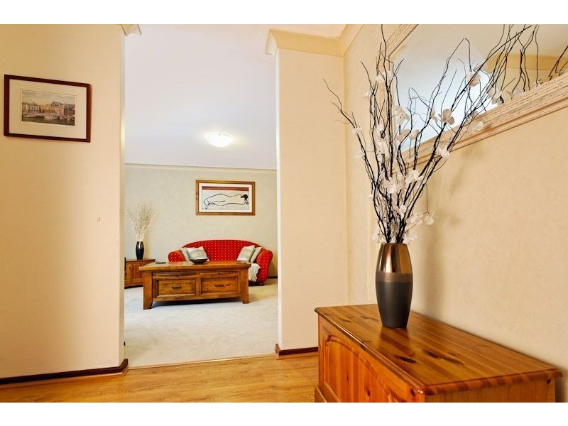 93 Jackson Avenue, Winthrop WA 6150