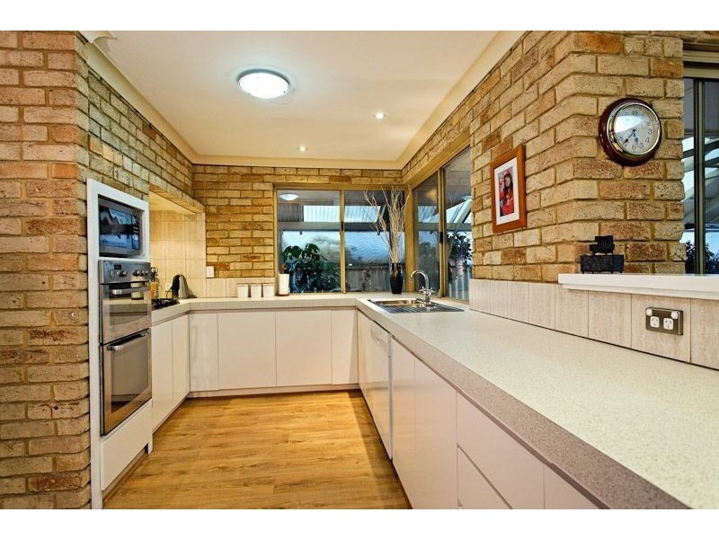 93 Jackson Avenue, Winthrop WA 6150