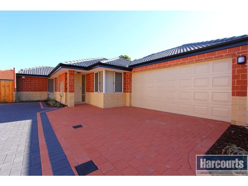 4/17 Yallambee Way, Queens Park WA 6107