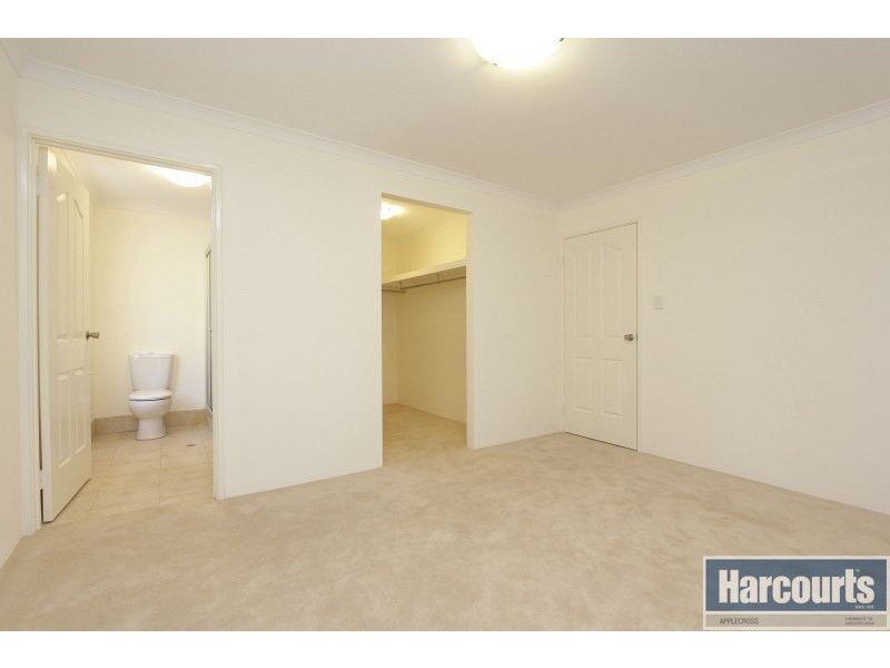 6/17 Yallambee Way, Queens Park WA 6107