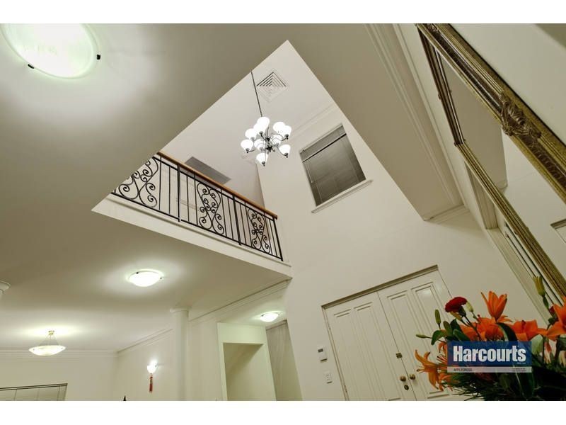 6 Pearce Ridge, Winthrop WA 6150