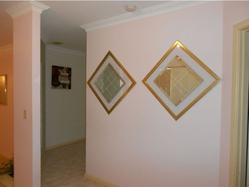 27 Jackson Avenue, Winthrop WA 6150