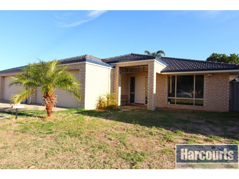 63 Centre Street, Queens Park WA 6107