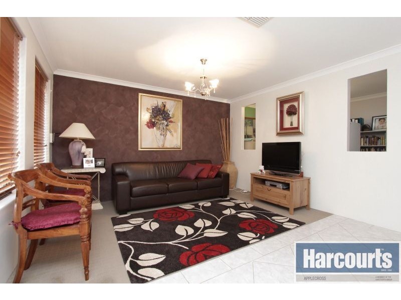 66 Sheffield Road, Wattle Grove WA 6107