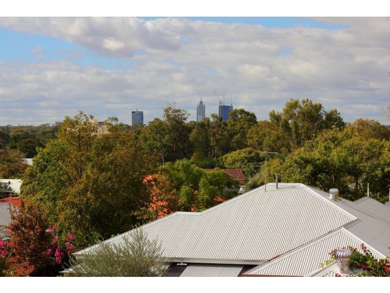3 Lupin Hill Grove, Nedlands WA 6009