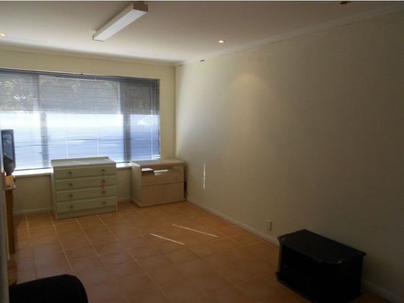 43 Ochiltree Way, Kardinya WA 6163