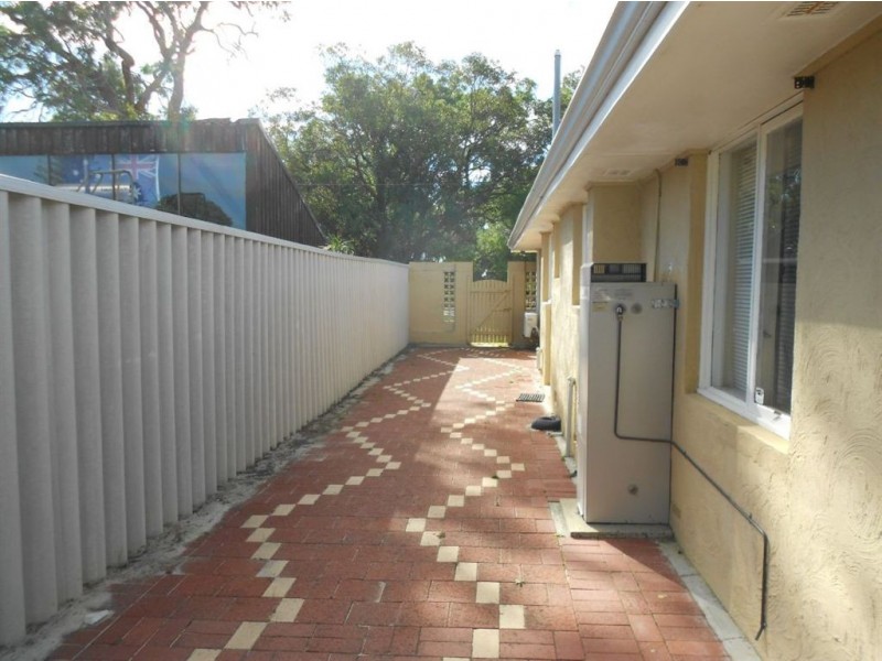 43 Ochiltree Way, Kardinya WA 6163