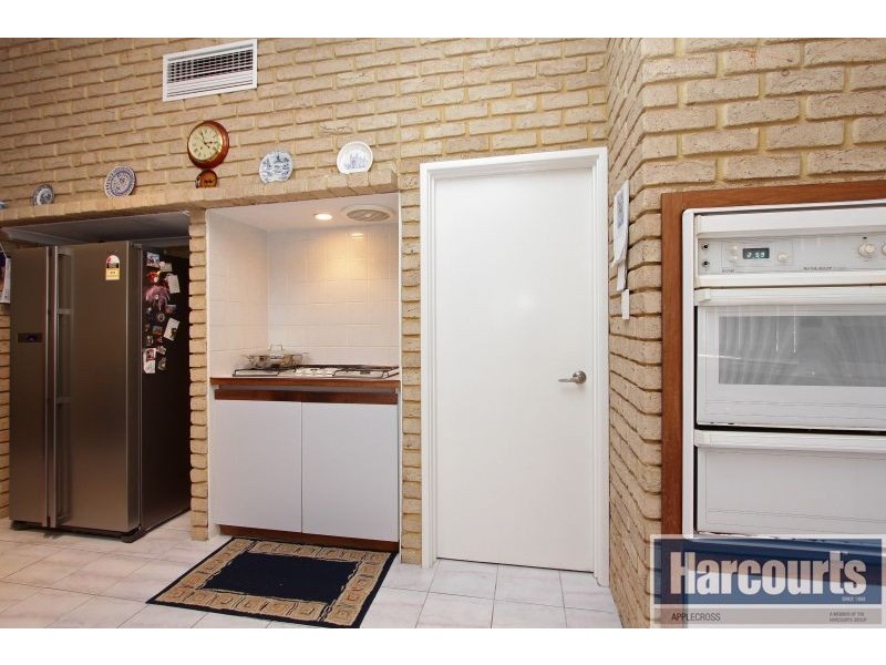 3 Dumas Close, Winthrop WA 6150