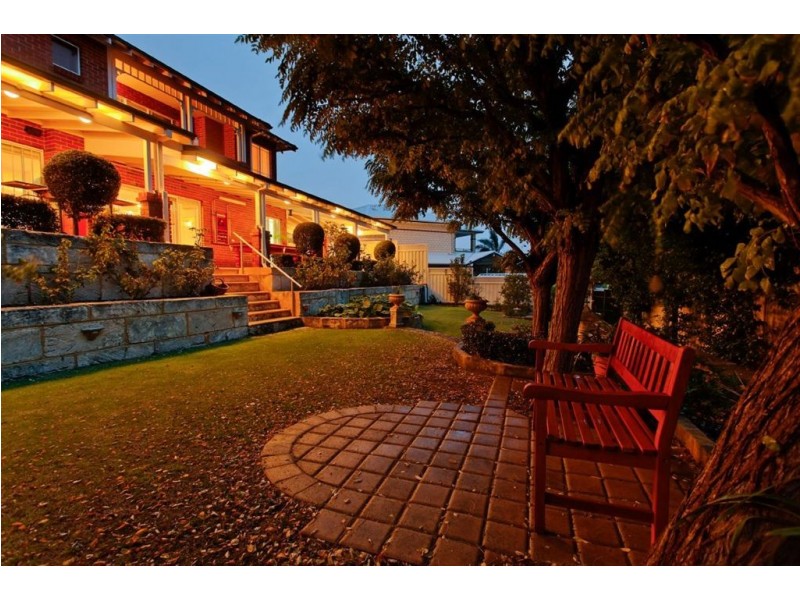 29 Whitfeld Terrace, Winthrop WA 6150