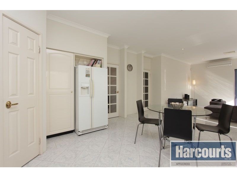 8 Hesford Avenue, Mount Pleasant WA 6153