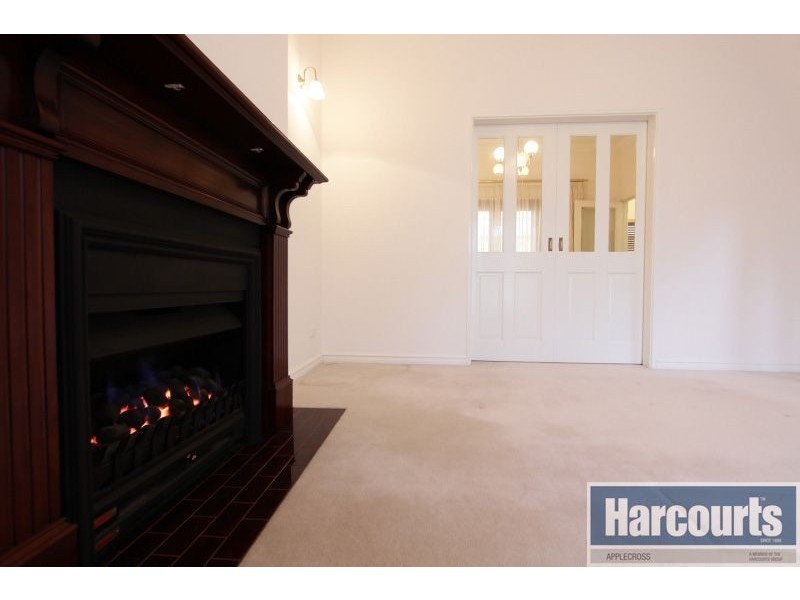 10 Atkins Road, Applecross WA 6153