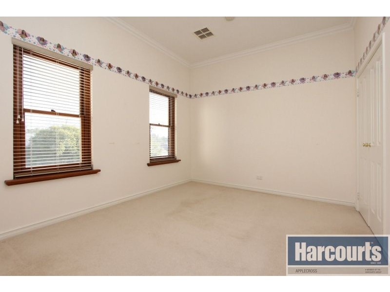 10 Atkins Road, Applecross WA 6153