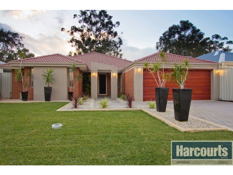 29 Coyong Road, Wattle Grove WA 6107