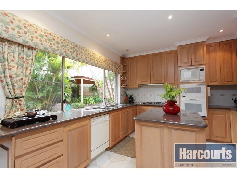 3 Roskhill Place, Applecross WA 6153