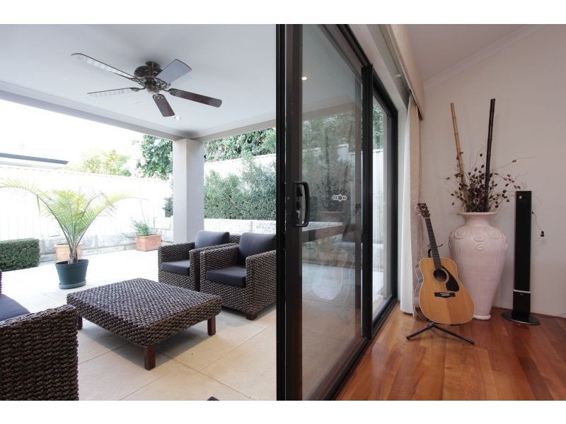 7A Allerton Way, Booragoon WA 6154