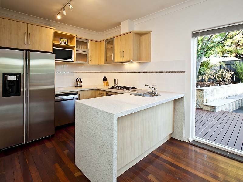 1/722 Canning Hwy, Applecross WA 6153