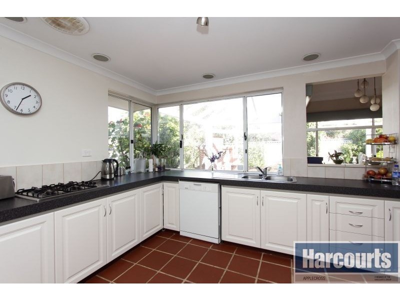 3 Watson Hill, Winthrop WA 6150
