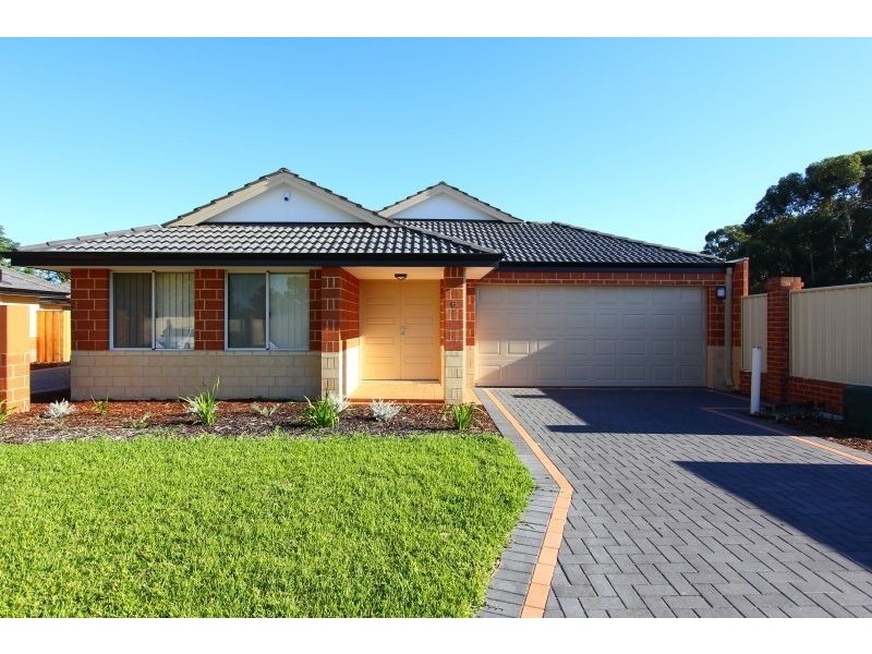 6/17 Yallambee Way, Queens Park WA 6107