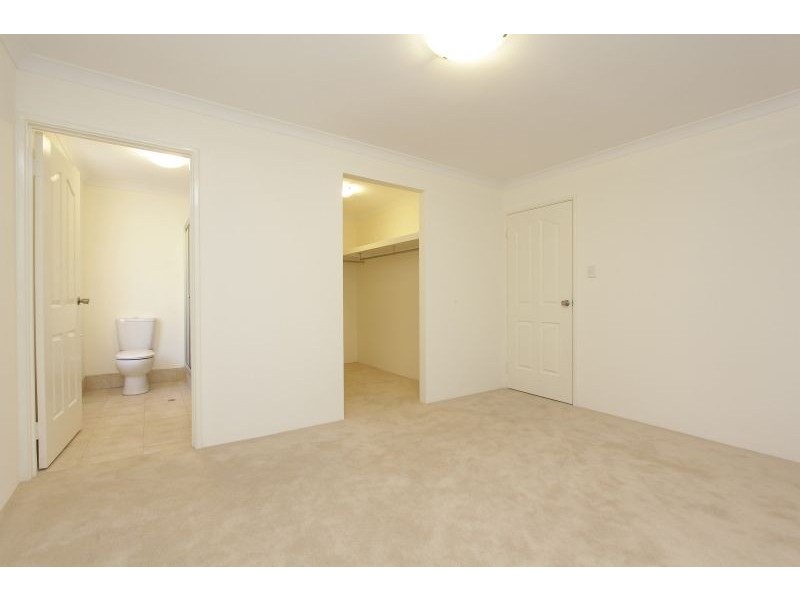 6/17 Yallambee Way, Queens Park WA 6107
