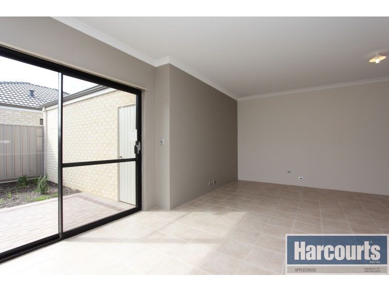 5/7 Stockman Way, Cannington WA 6107