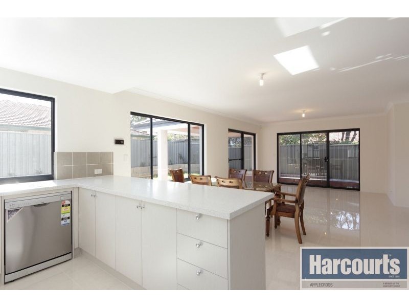 30B Riseley Street, Ardross WA 6153