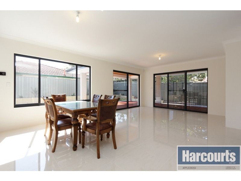 30B Riseley Street, Ardross WA 6153