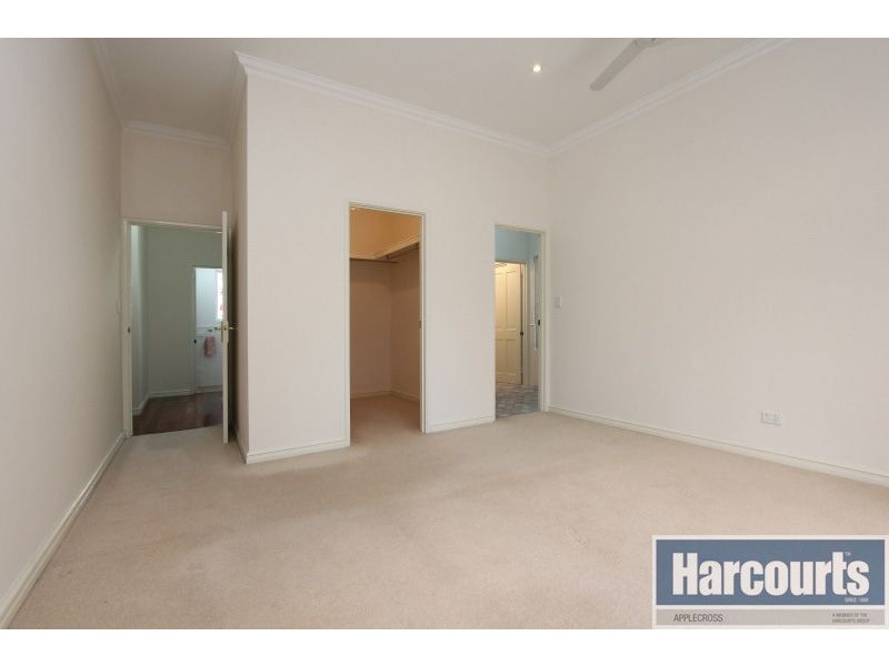 10 Atkins Road, Applecross WA 6153